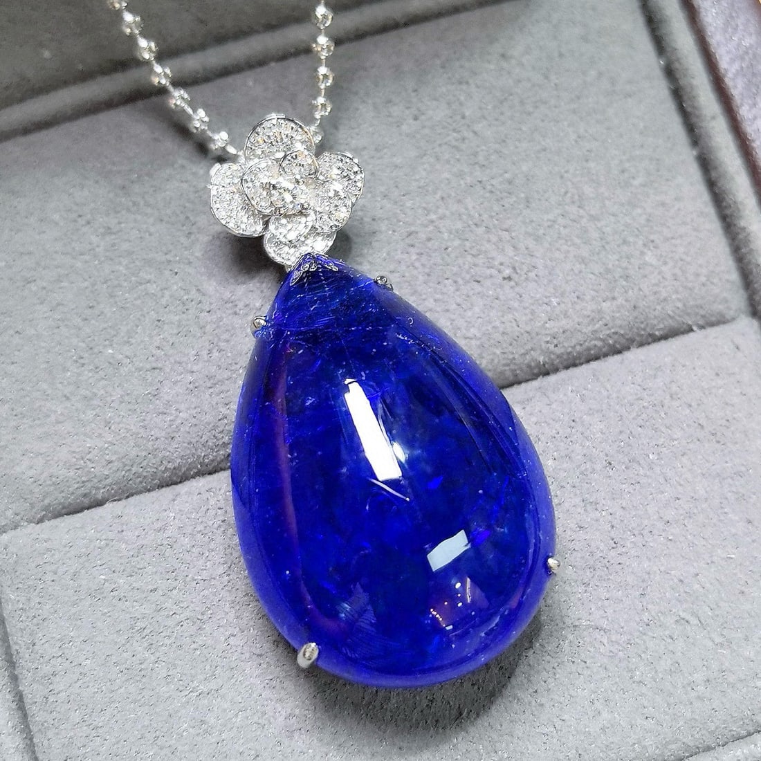 14k Gold 46.60 Ctw Natural Tanzanite & Diamond Pendant( Without Chain ) - 4