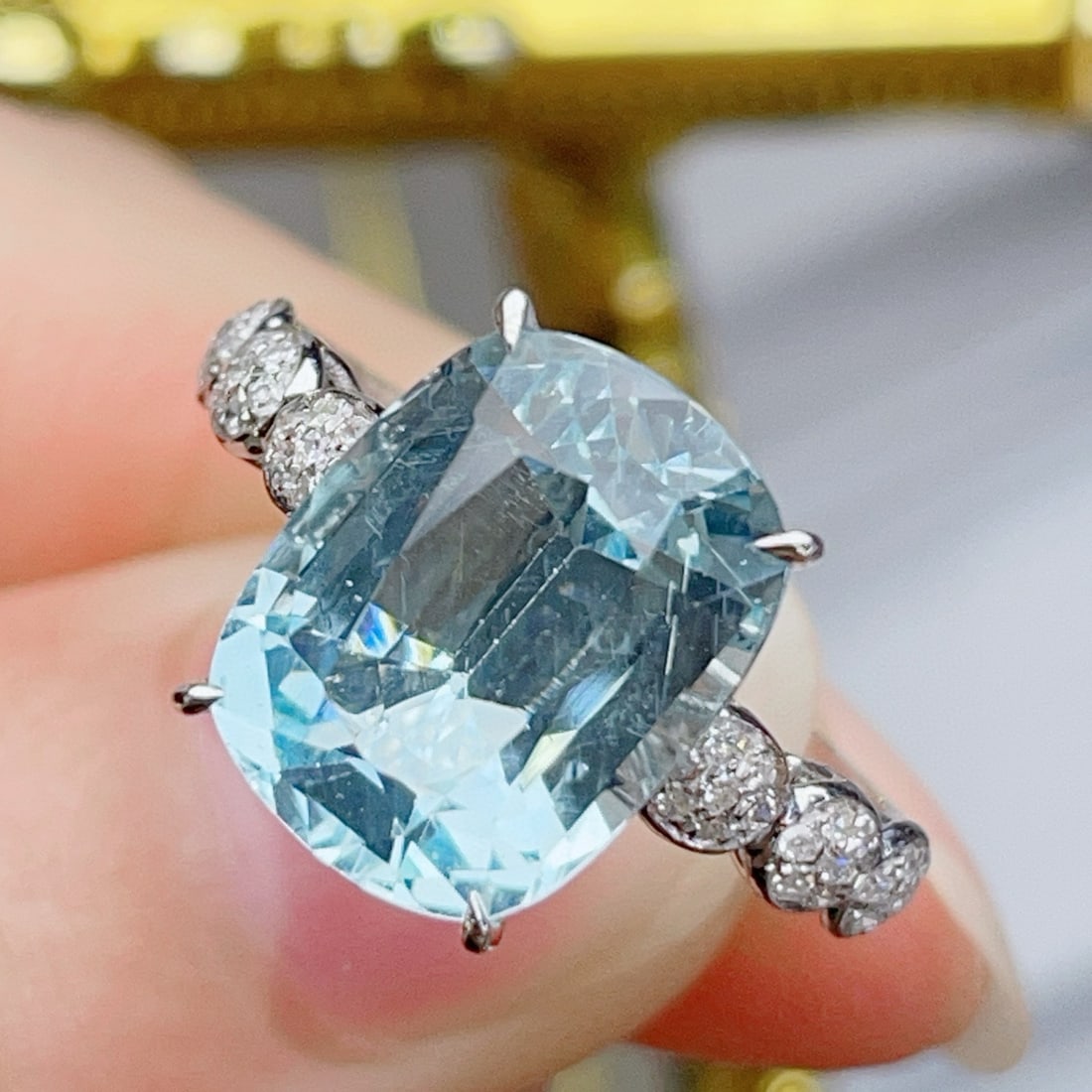 14k Gold 4.72 Ctw Natural Aquamarine & Diamond Ring - 3