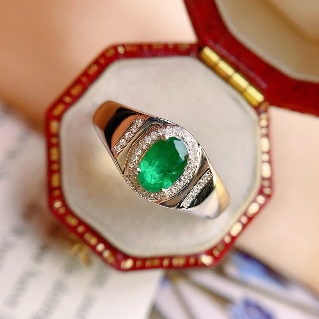 14k Gold 0.55 Ct Vivid Green Natural Emerald & Diamond Ring - 2
