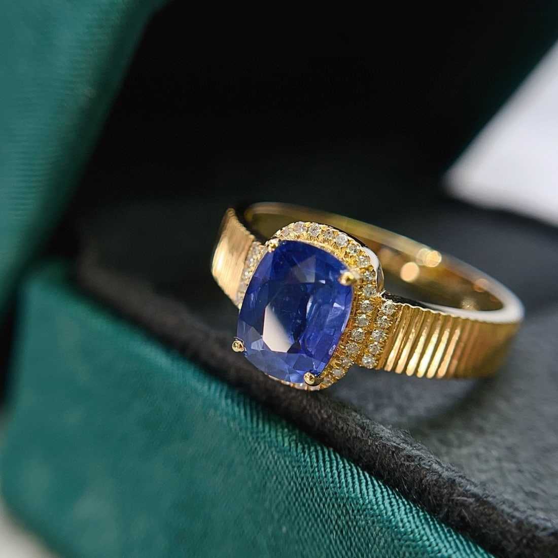 14k Gold 1.40 Ct Natural Sapphire & Diamond Ring - 3
