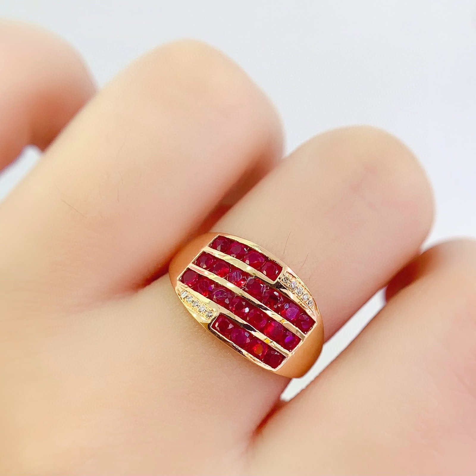 14k Gold 1.8 Ct Natural Ruby & Diamond Ring - 4