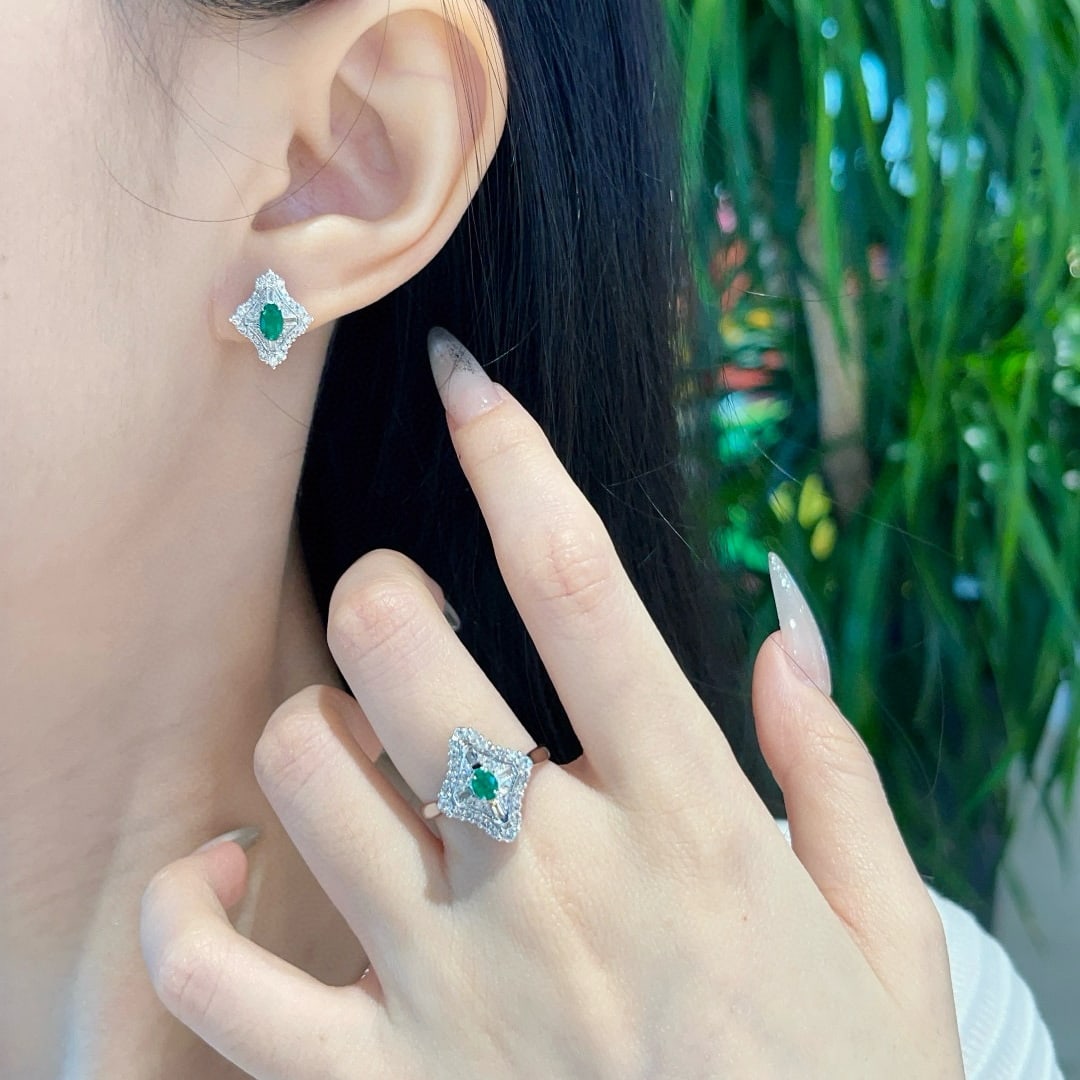 14k Gold 0.98 Ct Natural Emerald & Diamond Jewelry Set - 7