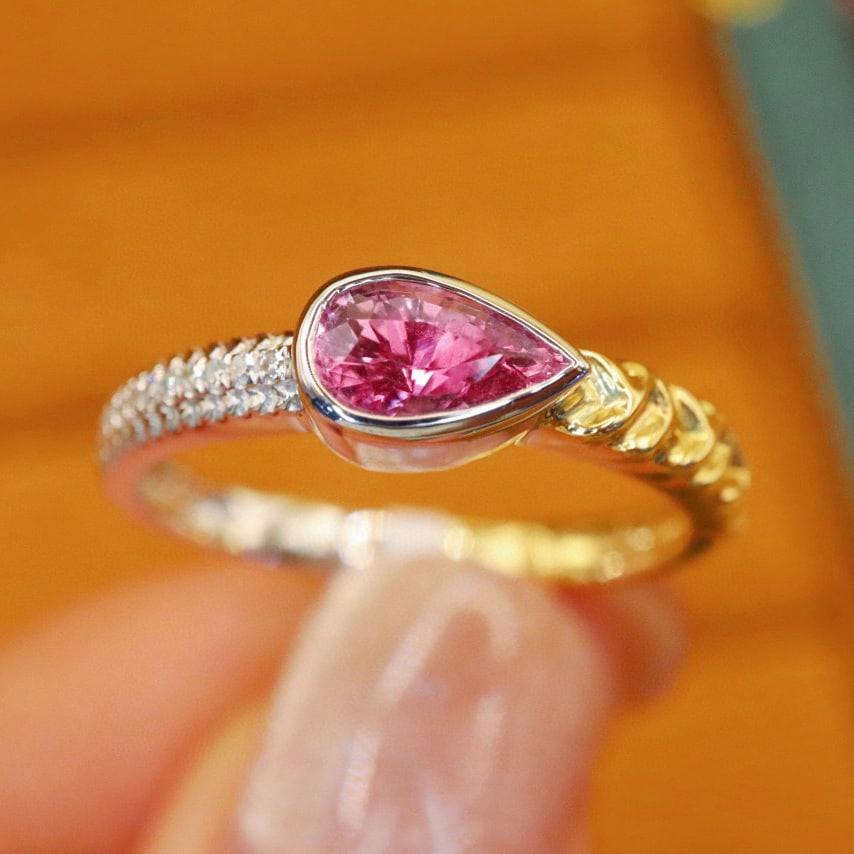 14k Gold 0.81 Ctw Natural Sapphire & Diamond Ring: Ref:231064113 // gold content:14k gold // ring size:7. 25us // // main gemstone:sapphire // shape:pear // carat weight:0. 78ct // color:pink // treatment:natural // // adjacent gemstone 2 : diamond