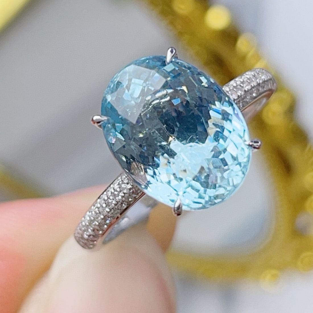 14k Gold 5.49 Ctw Natural Aquamarine & Diamond Ring - 2