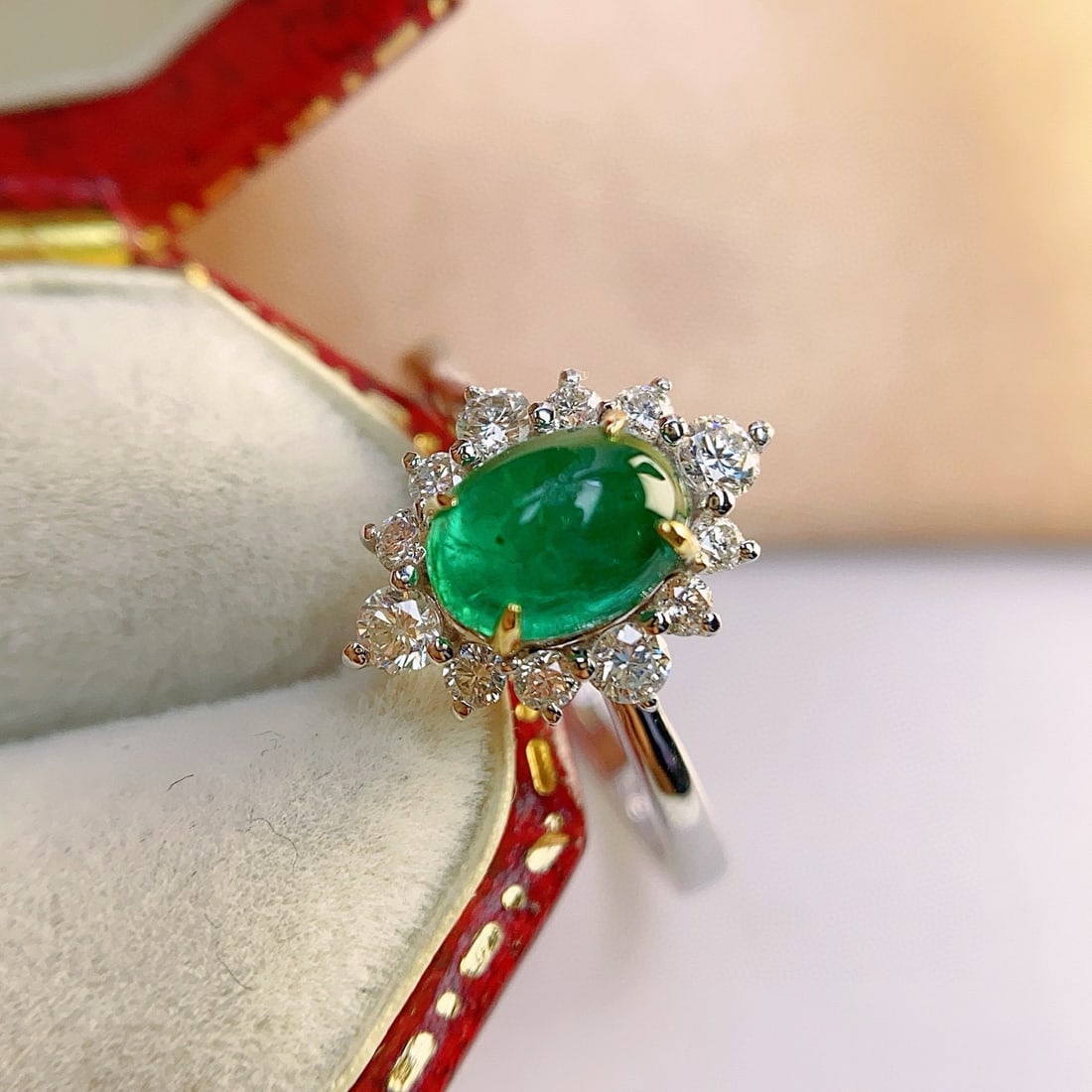 14k Gold 1.00 Ct Natural Emerald & Diamond Ring - 2