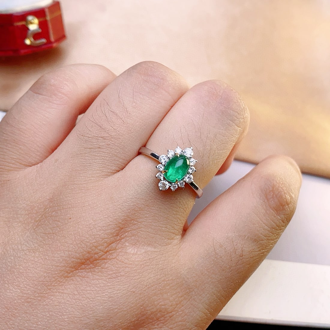 14k Gold 1.00 Ct Natural Emerald & Diamond Ring - 4