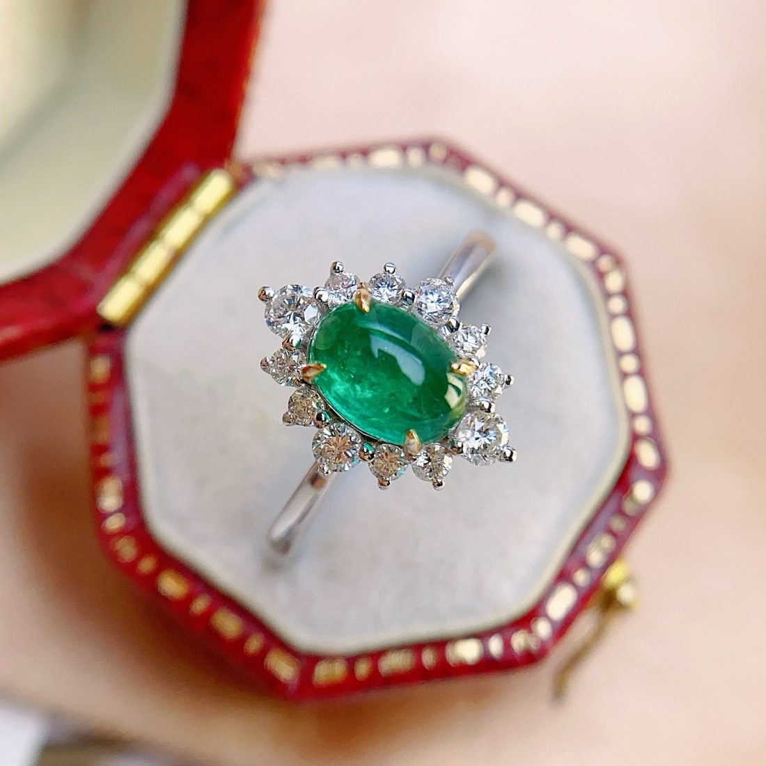 14k Gold 1.00 Ct Natural Emerald & Diamond Ring - 5