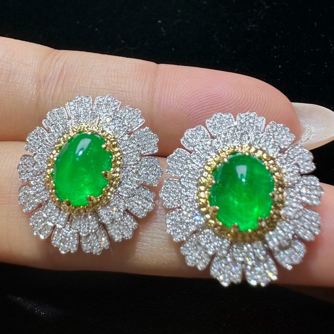14k Gold 5.90 Ctw Vivid Green Natural Emerald & Diamond Earrings - 2