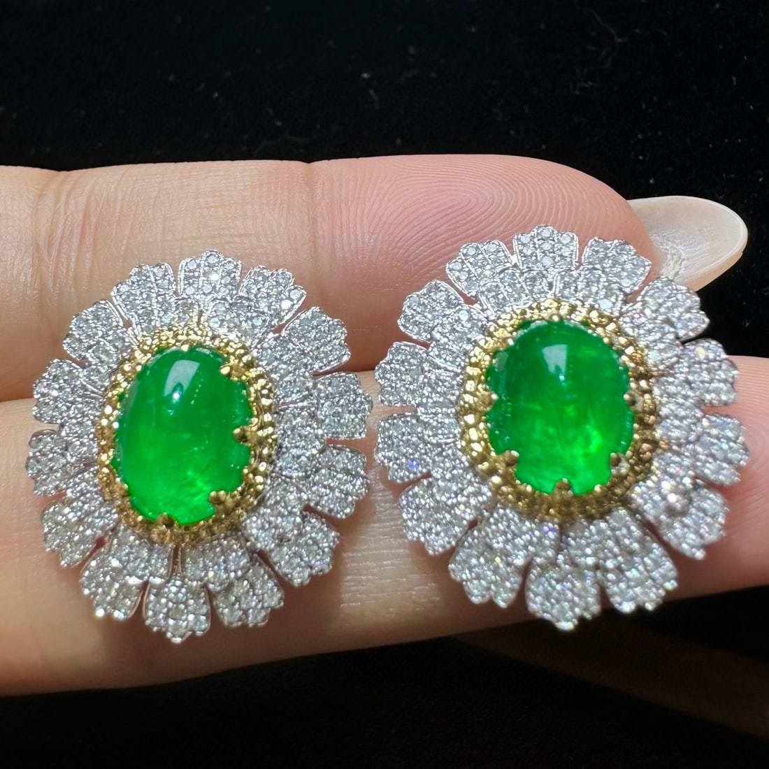 14k Gold 5.90 Ctw Vivid Green Natural Emerald & Diamond Earrings - 3