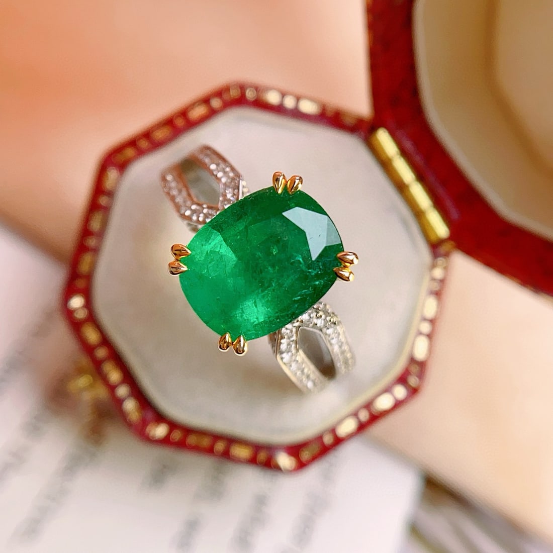 14k Gold 2.50 Ct Vivid Green Natural Emerald & Diamond Ring - 2
