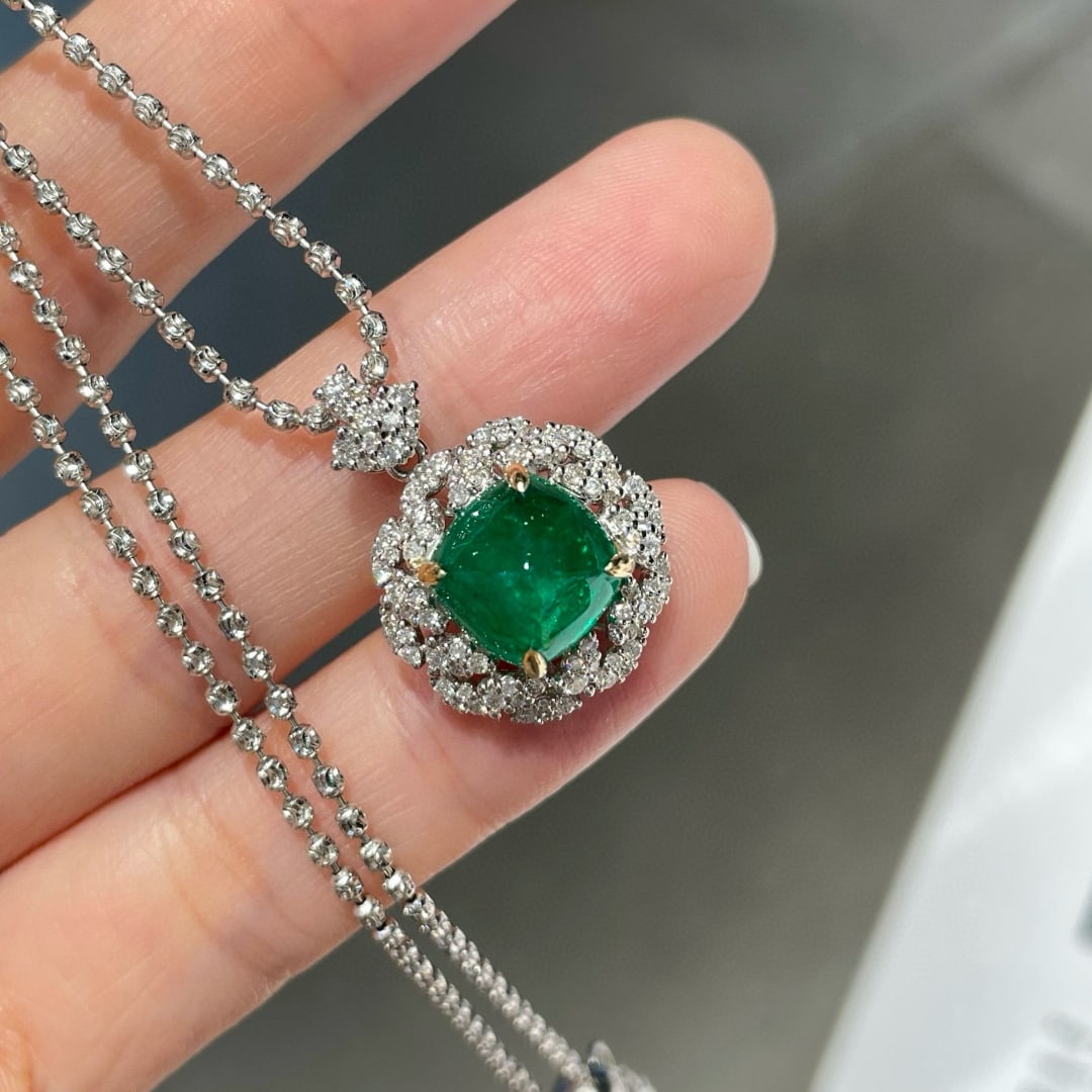 14k Gold 3 Ct Vivid Green Natural Emerald & Diamond Pendant( Without Chain ) - 6