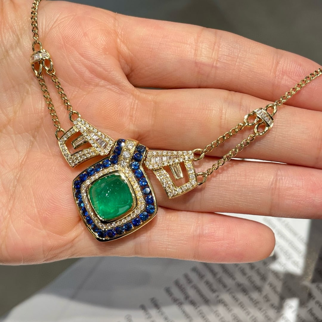 14k Gold 4.08 Ct Vivid Green Natural Emerald & Sapphire & Diamond Necklace - 3