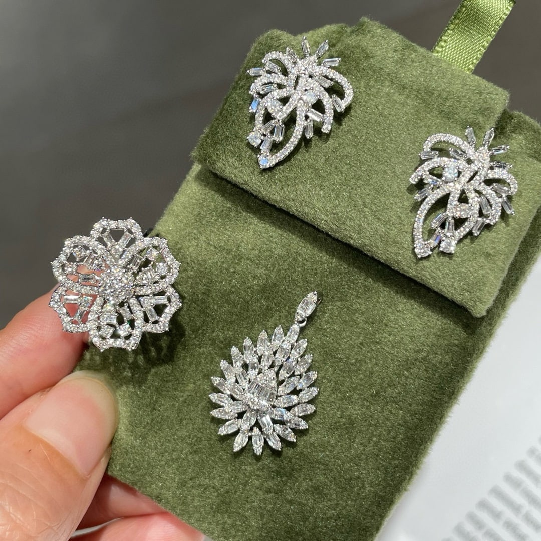 14k Gold 2.20 Ct Natural H Diamond Jewelry Set: Ref:231064163 // gold content:14k gold // ring size:7. 25us // // ring // main gemstone:diamond // shape:multiply // carat weight:0. 70ct // clarity grade:vs-si // color:h // treatment:natural // //