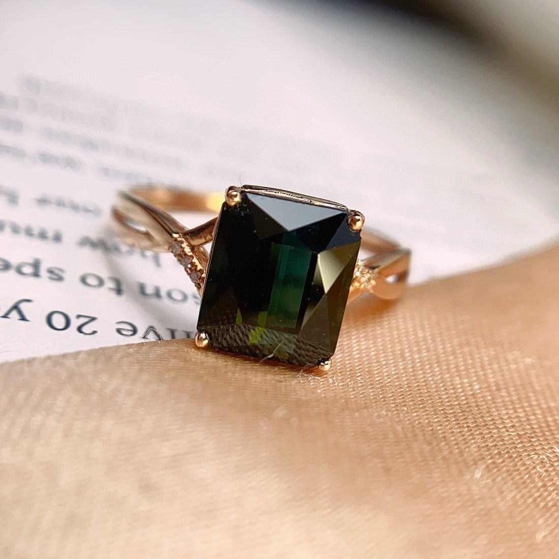 14k Gold 2.55 Ct Natural Tourmaline & Diamond Ring - 4