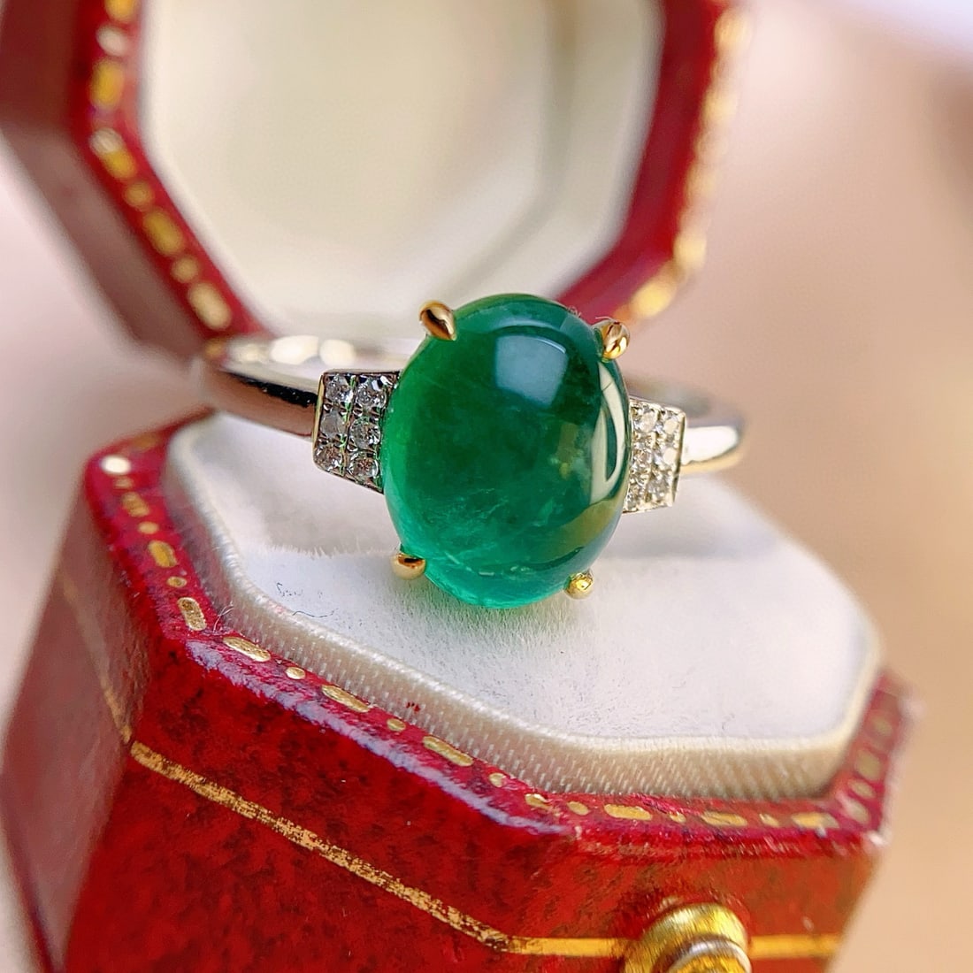 14k Gold 3.10 Ct Natural Emerald & Diamond Ring - 3