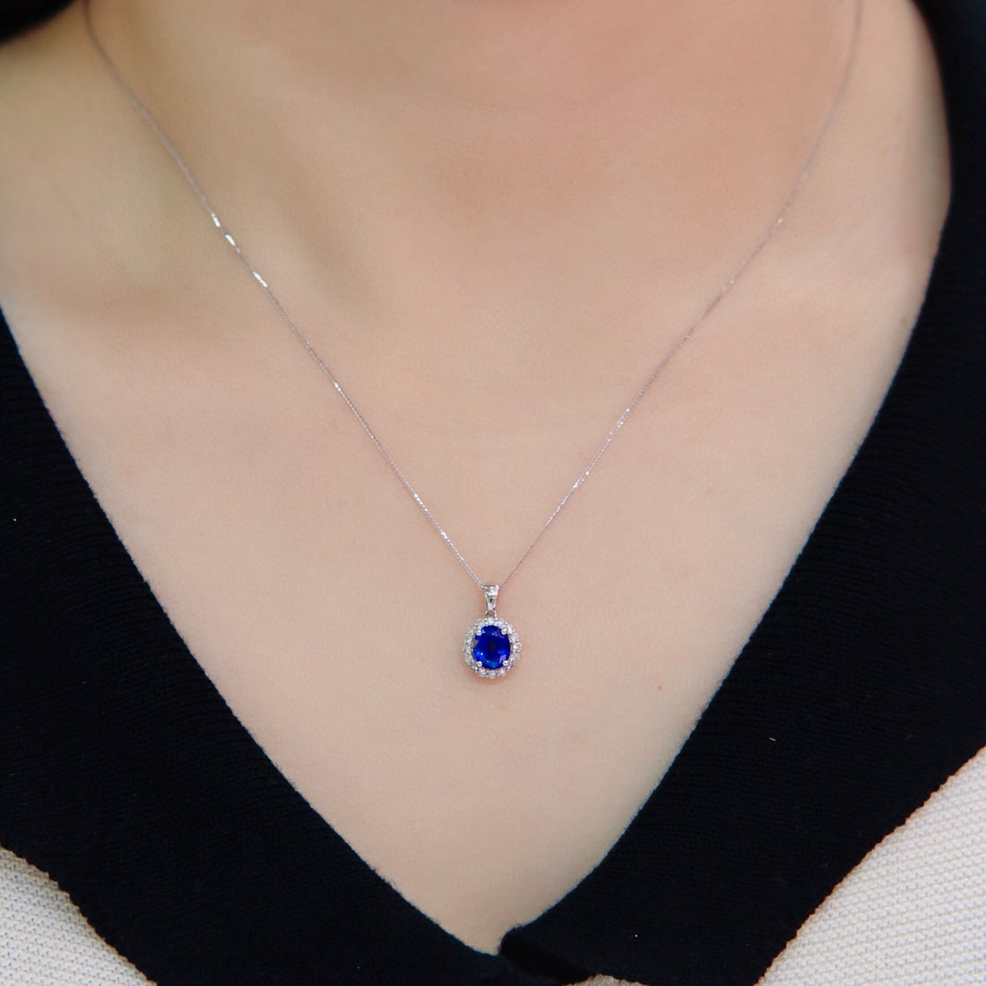 14k Gold 1.50 Ctw Natural Sapphire & Diamond Pendant( Without Chain ) - 5
