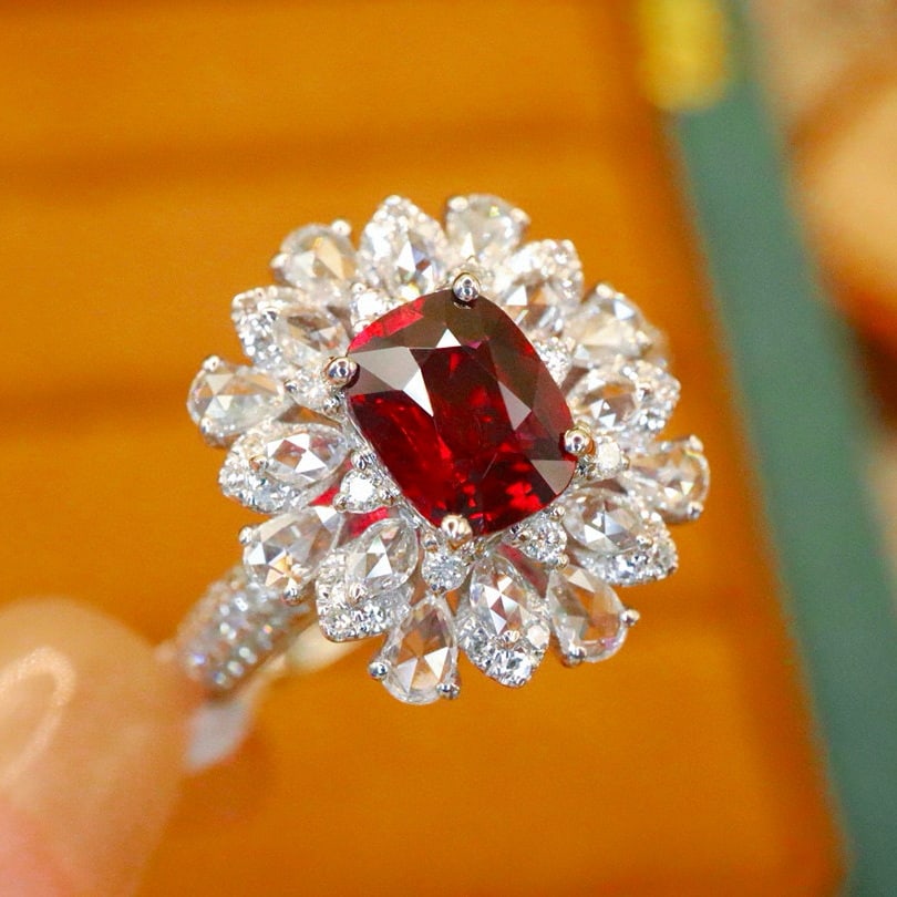 14k Gold 1.72 Ctw Natural Ruby & Diamond Ring - 2