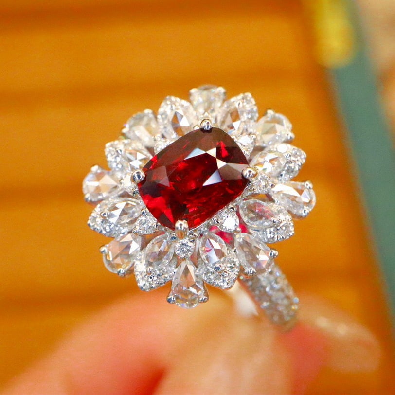 14k Gold 1.72 Ctw Natural Ruby & Diamond Ring - 3
