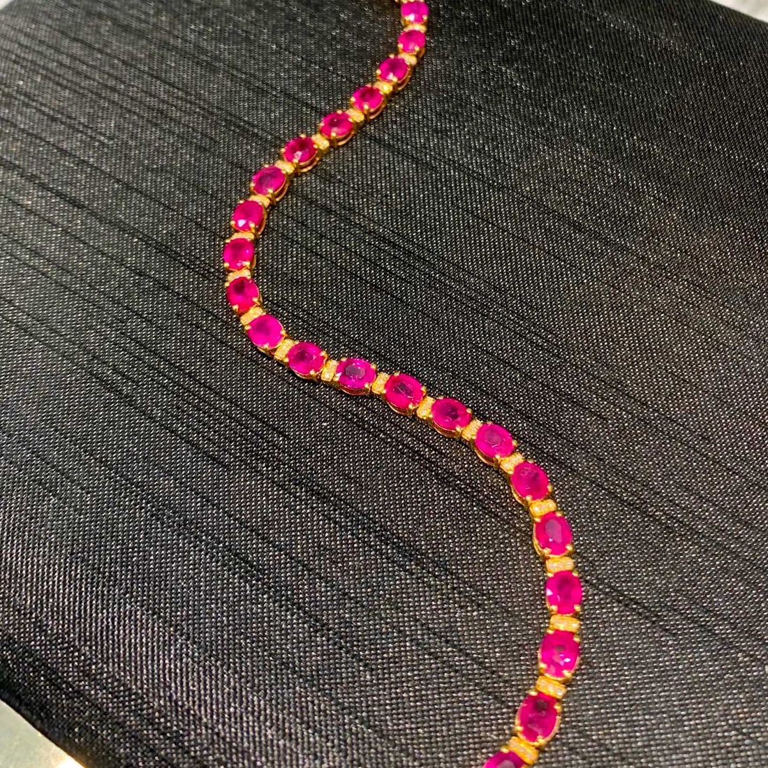 14k Gold 11.5 Ct Natural Ruby & Diamond Bracelet - 4