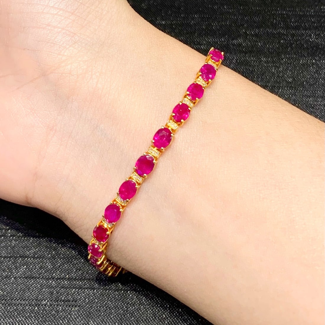 14k Gold 11.5 Ct Natural Ruby & Diamond Bracelet - 6