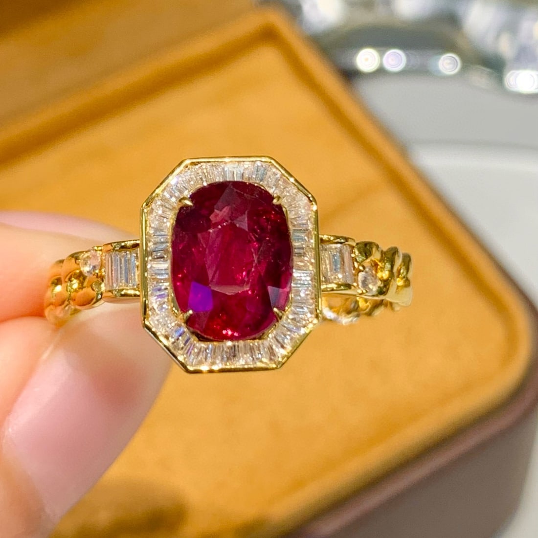 14k Gold 2.2 Ct Natural Ruby & Diamond Ring - 2
