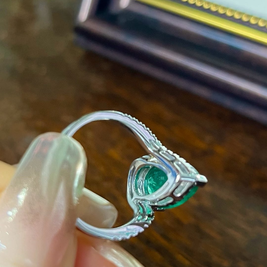14k Gold 4.09 Ctw Natural Emerald & Diamond Ring - 3