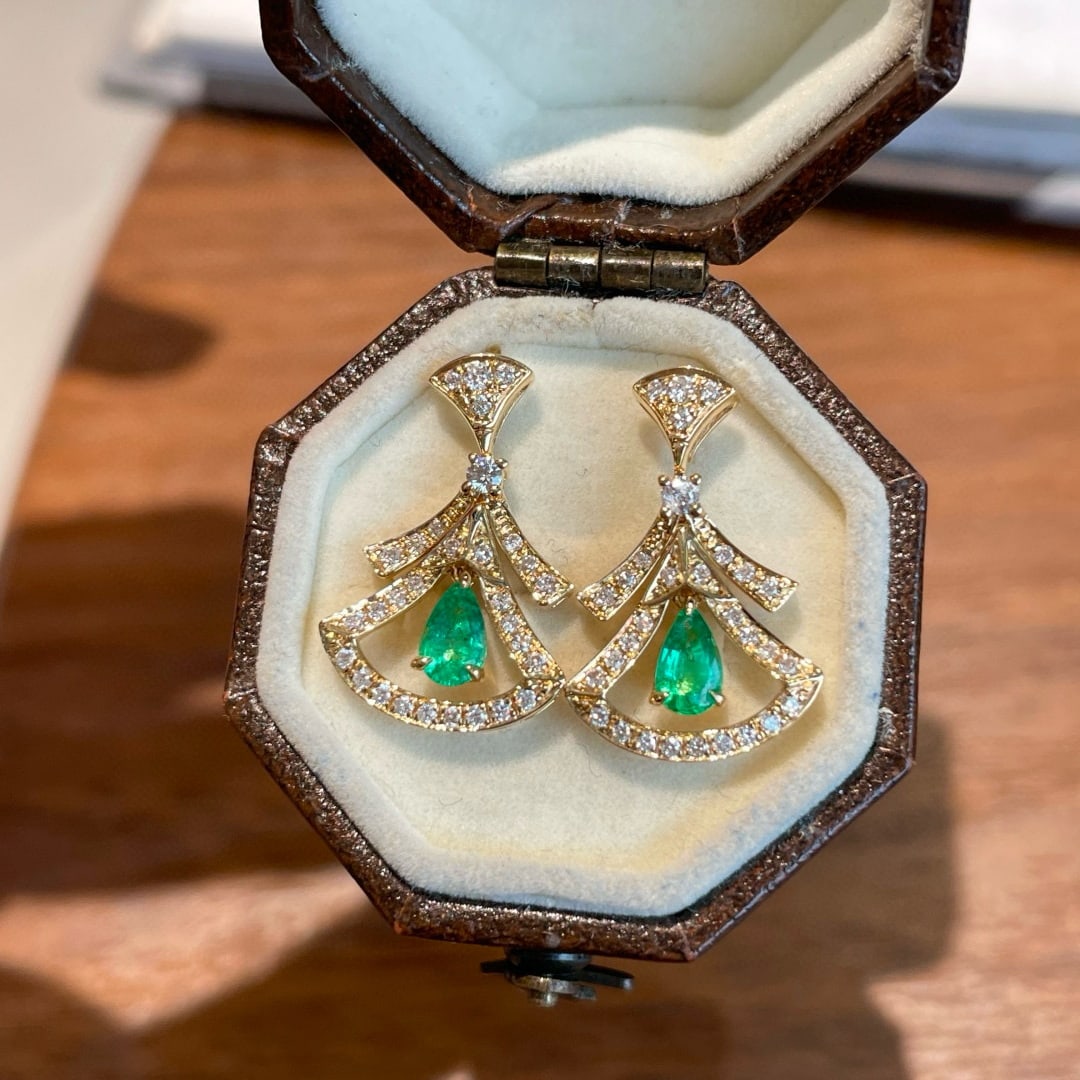 14k Gold 0.36 Ct Natural Emerald & Diamond Earrings - 3
