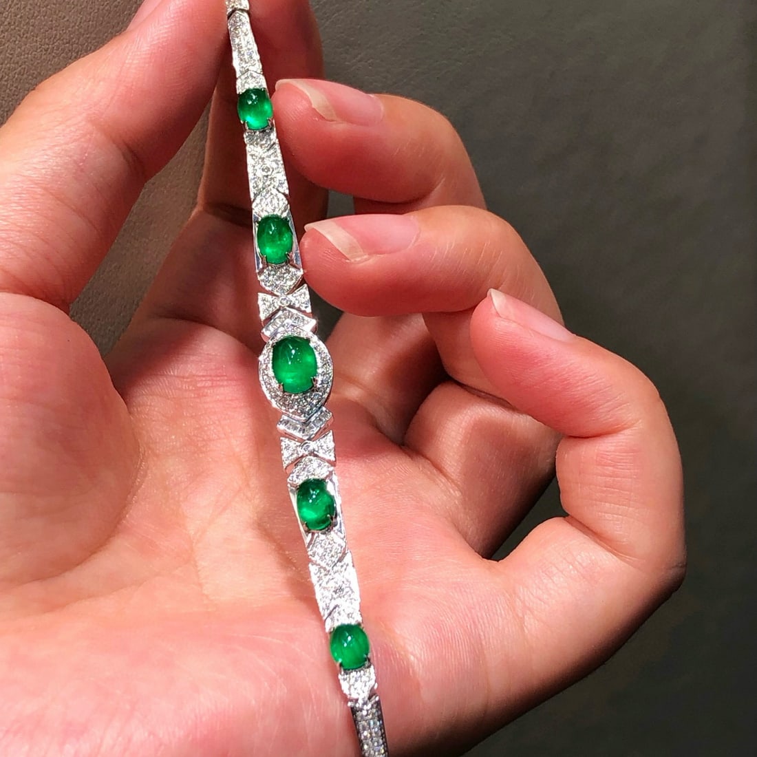 14k Gold 3.71 Ctw Vivid Green Natural Emerald & Diamond Bracelet - 2