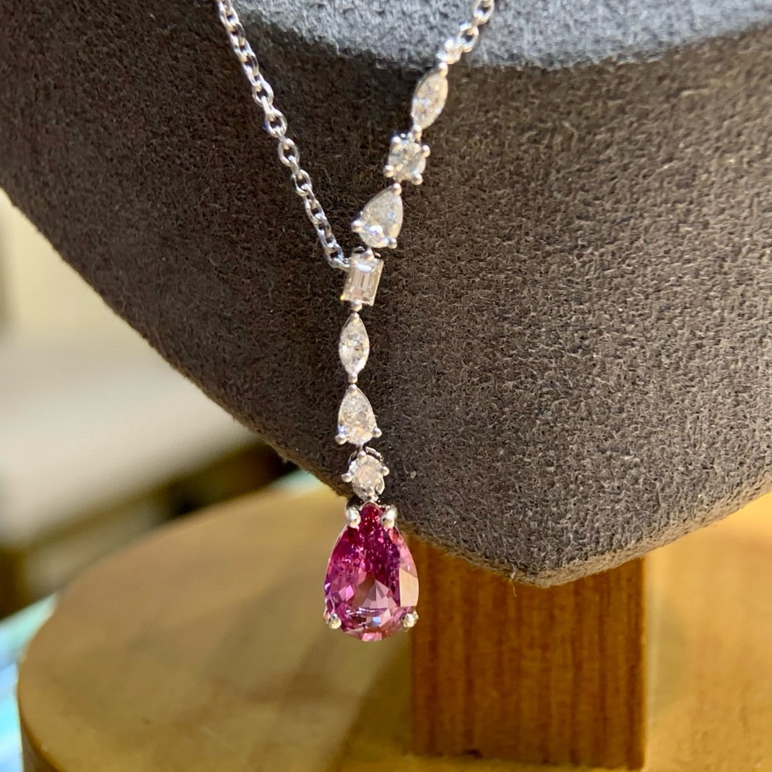 14k Gold 1.92 Ctw Natural Sapphire & Diamond Necklace - 3