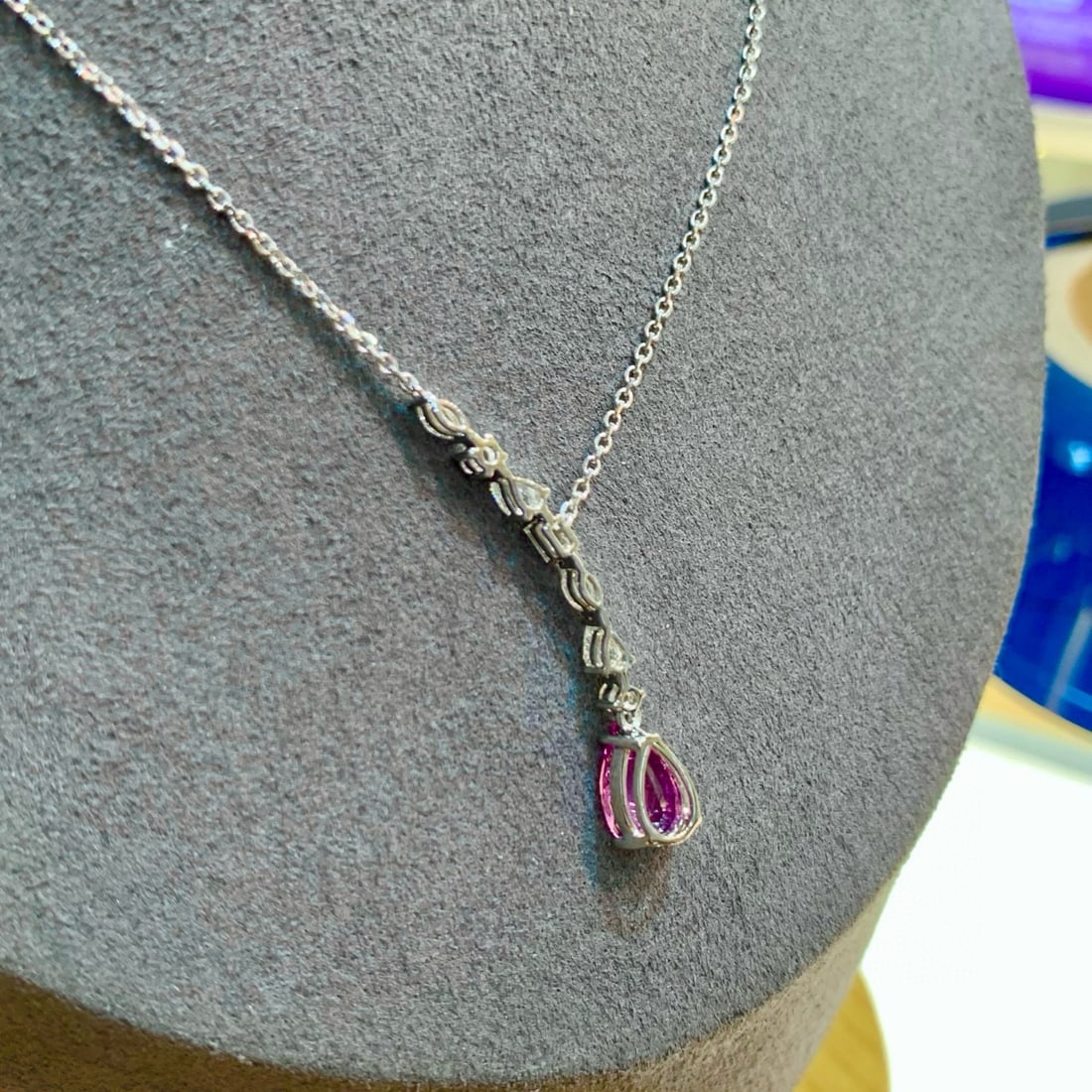 14k Gold 1.92 Ctw Natural Sapphire & Diamond Necklace - 4
