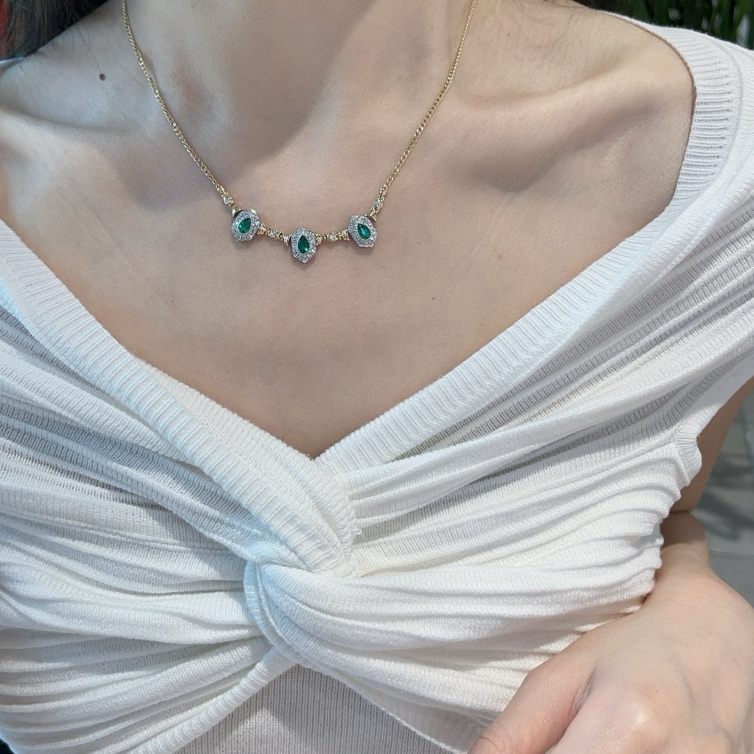 14k Gold 0.73 Ct Natural Emerald & Diamond Necklace - 4