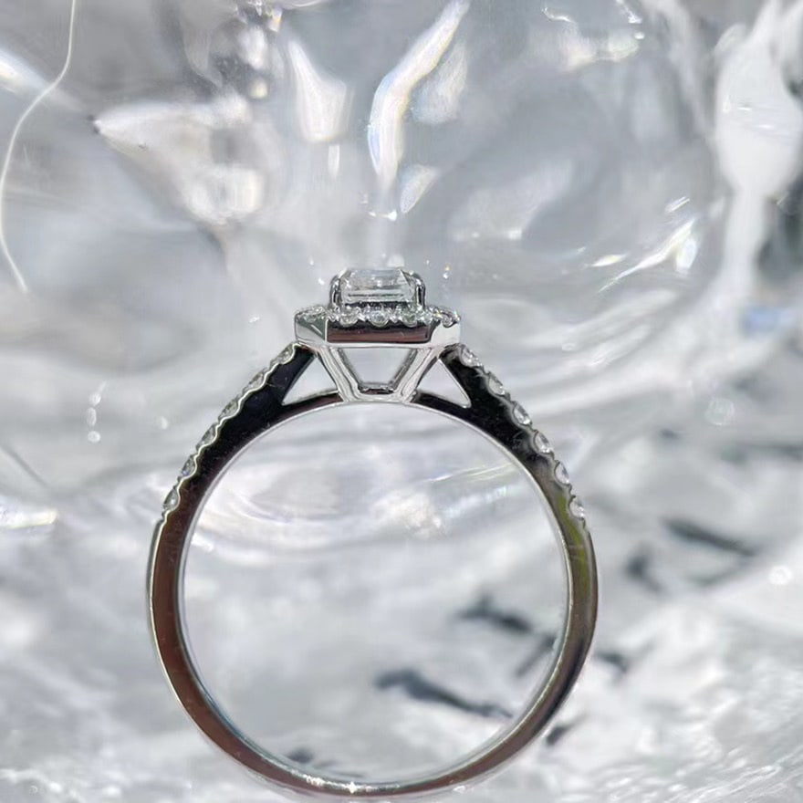 Gia Certified 14k Gold 0.70 Ct Natural D Vs1 Asscher Diamond Ring - 4