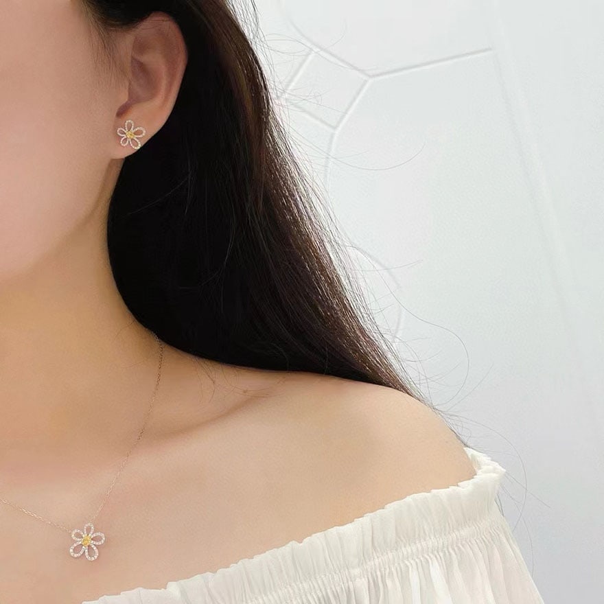 14k Gold 0.48 Ctw Natural Yellow Diamond & Diamond Necklace - 4