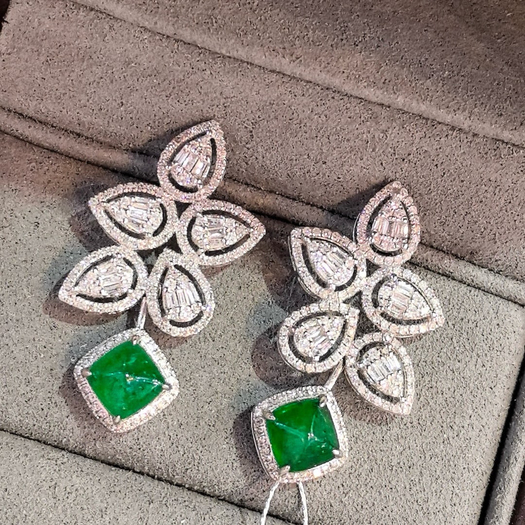 14k Gold 2.78 Ctw Vivid Green Natural Emerald & Diamond Earrings - 5