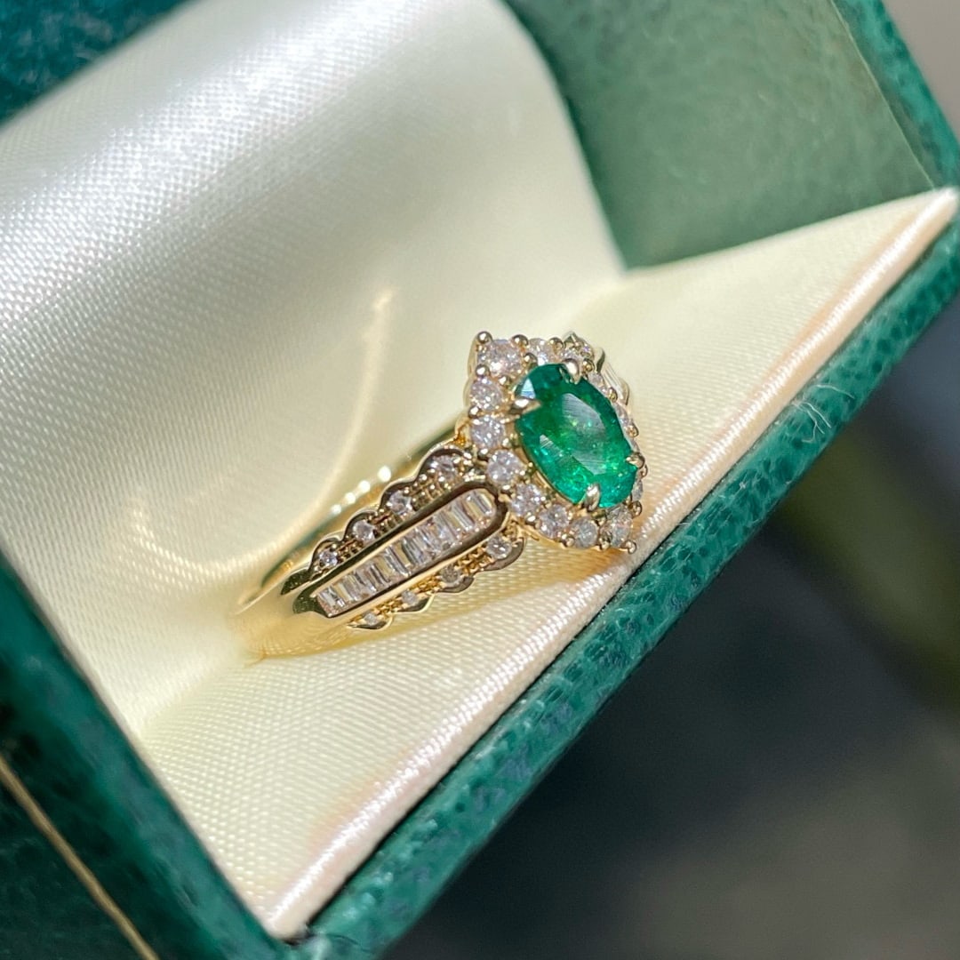 14k Gold 0.55 Ct Natural Emerald & Diamond Ring - 3