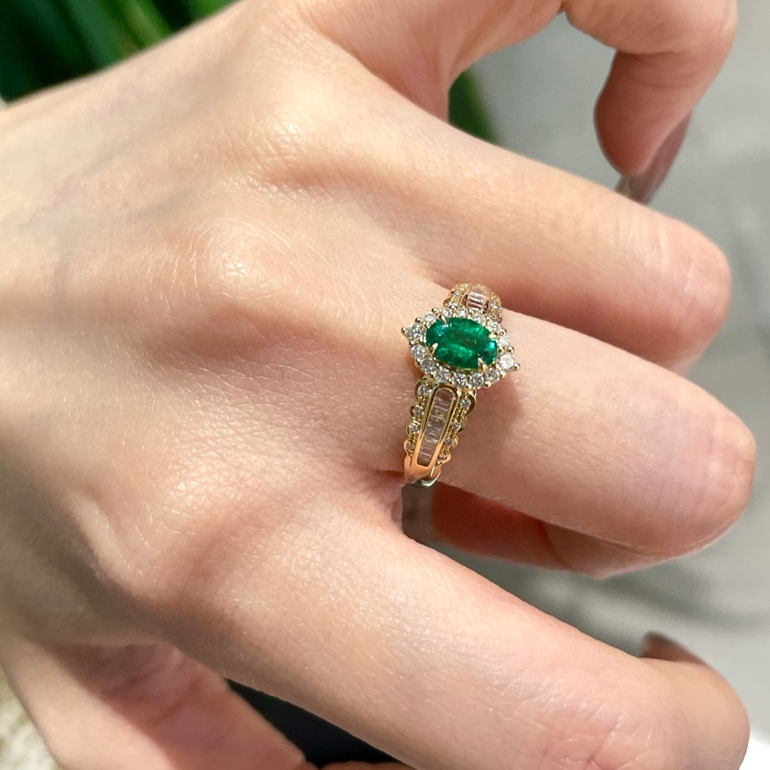 14k Gold 0.55 Ct Natural Emerald & Diamond Ring - 6