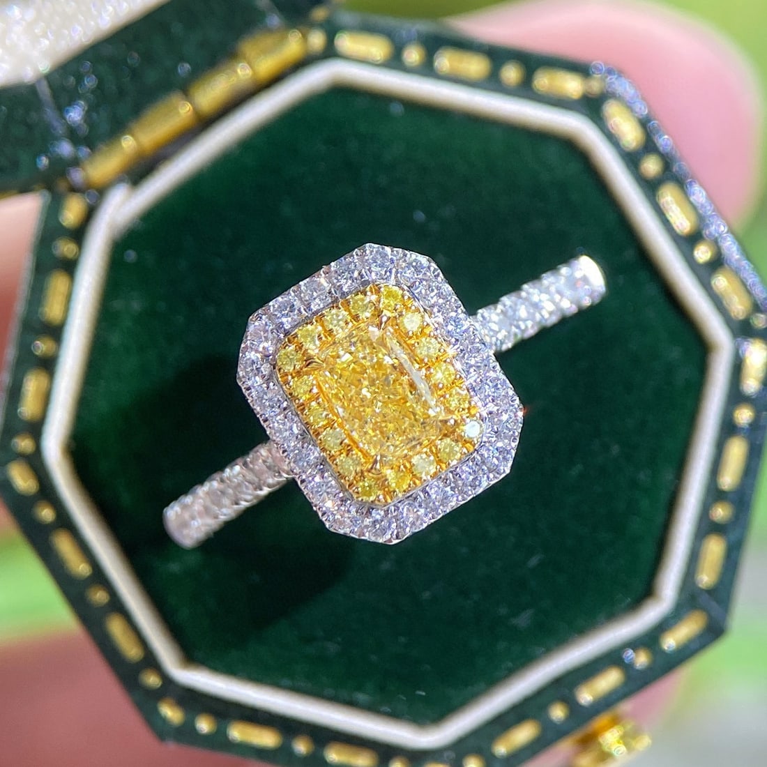 14k Gold 0.83 Ctw Natural Yellow Diamond & Diamond Ring: Ref:231064269 // gold content:14k gold // ring size:7. 25us // // main gemstone:yellow diamond // shape:cushion // carat weight:0. 51ct // color:yellow // treatment:natural // // adjacent gemstone 2