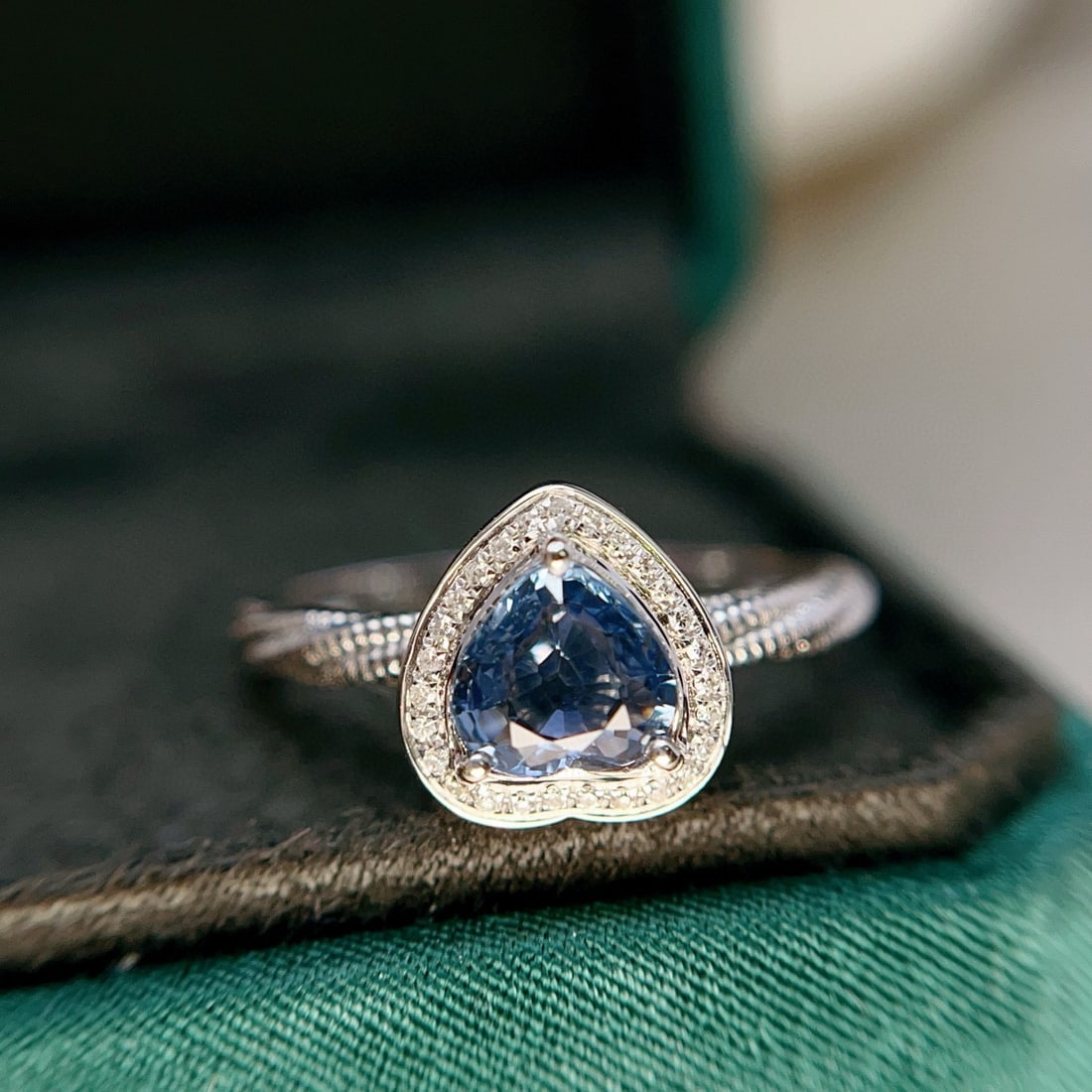 14k Gold 1.10 Ct Natural Sapphire & Diamond Ring - 6