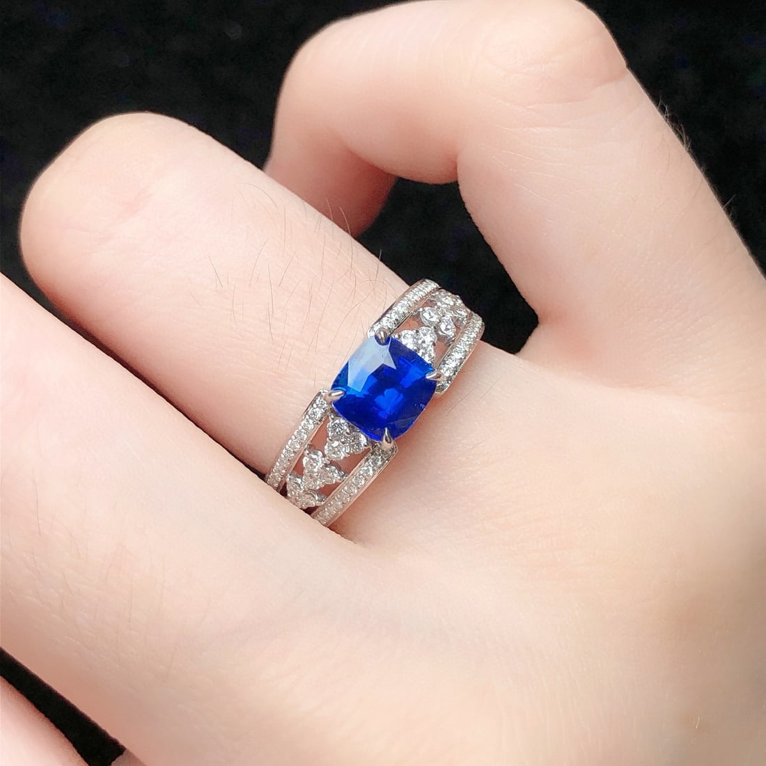 14k Gold 1.89 Ctw Natural Sapphire & Diamond Ring - 8