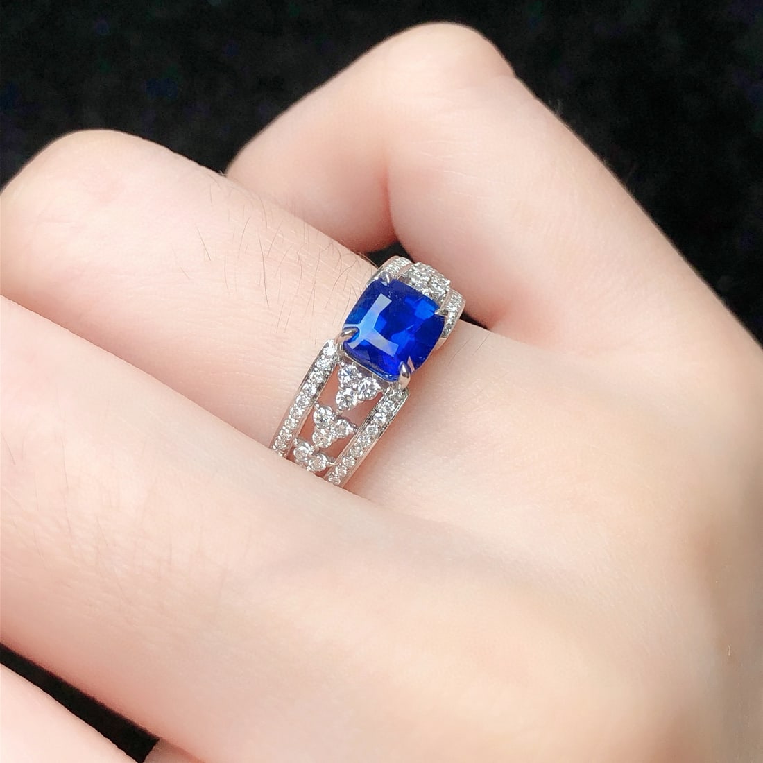 14k Gold 1.89 Ctw Natural Sapphire & Diamond Ring - 9