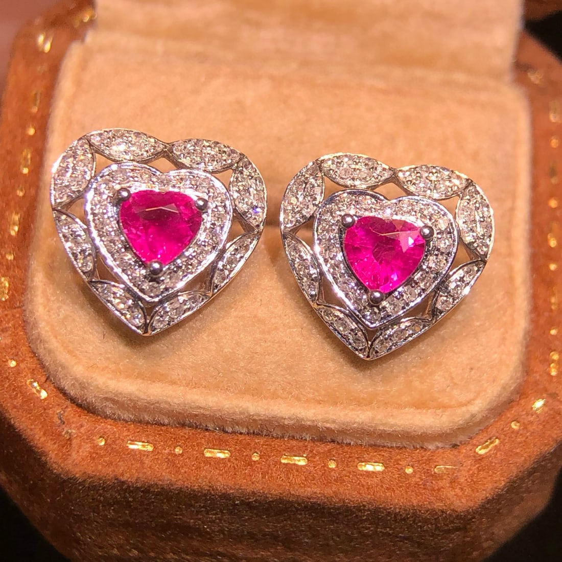 14k Gold 0.77 Ctw Natural Ruby & Diamond Earrings - 3
