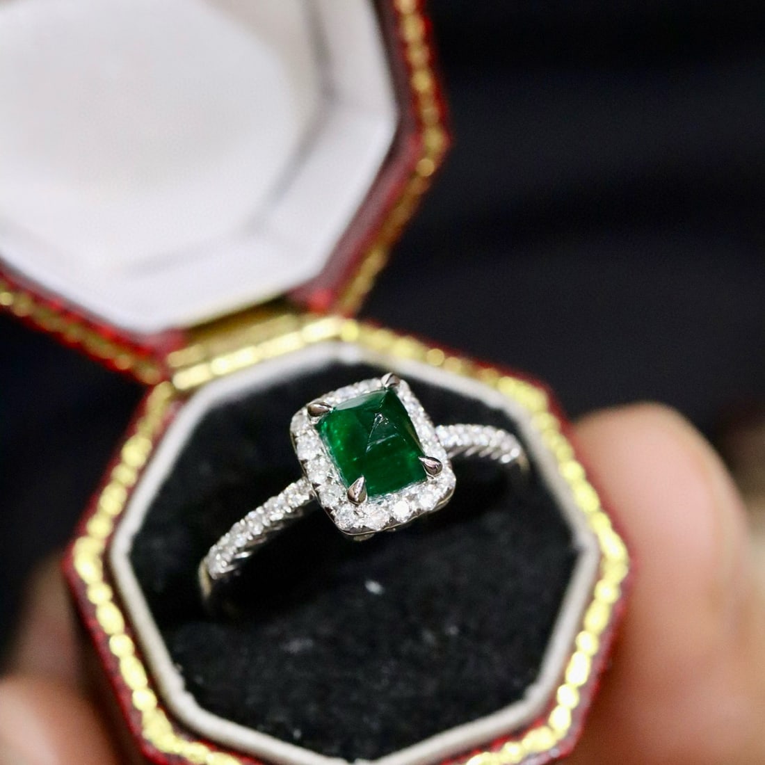 14k Gold 1.01 Ctw Vivid Green Natural Emerald & Diamond Ring - 2