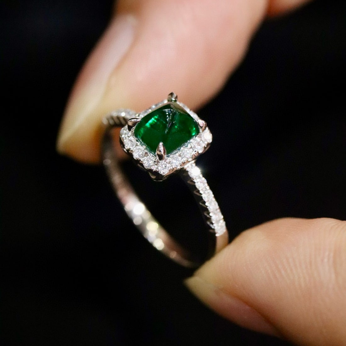 14k Gold 1.01 Ctw Vivid Green Natural Emerald & Diamond Ring - 3