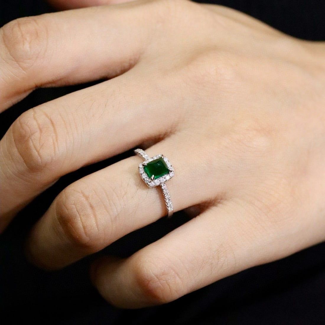 14k Gold 1.01 Ctw Vivid Green Natural Emerald & Diamond Ring - 4