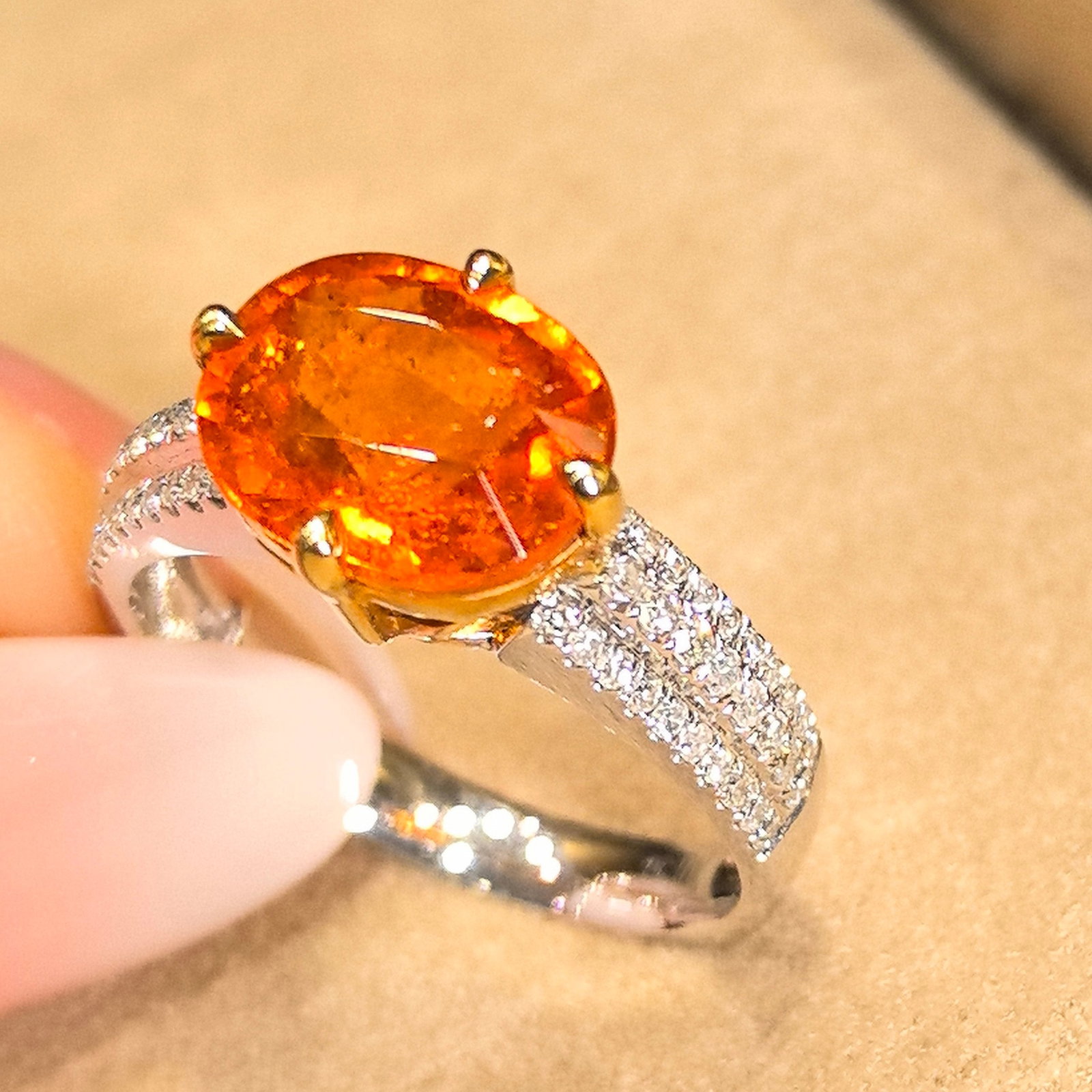 14k Gold 4.30 Ctw Natural Spessartine & Diamond Ring - 5
