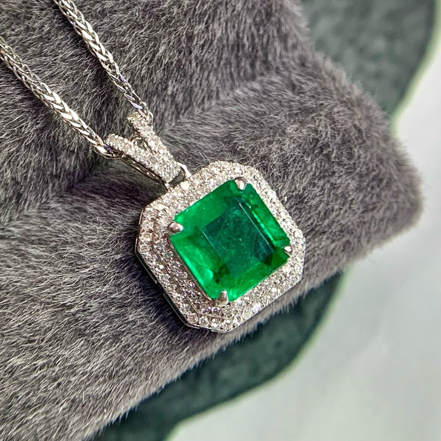 14k Gold 1.83 Ct Vivid Green Natural Emerald & Diamond Pendant( Without Chain ) - 3