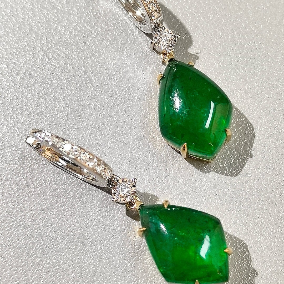 14k Gold 17.12 Ctw Vivid Green Natural Emerald & Diamond Earrings - 6