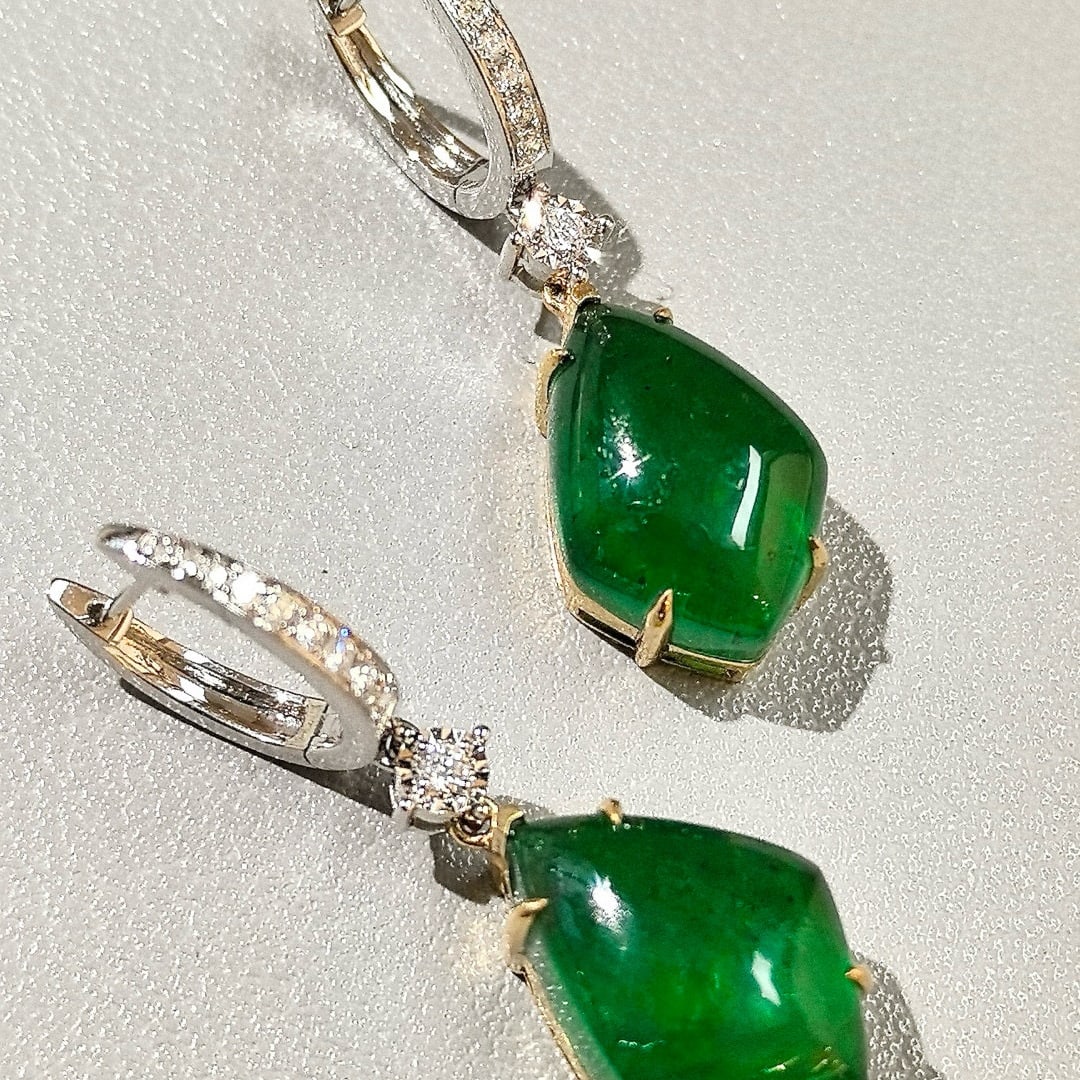 14k Gold 17.12 Ctw Vivid Green Natural Emerald & Diamond Earrings - 8