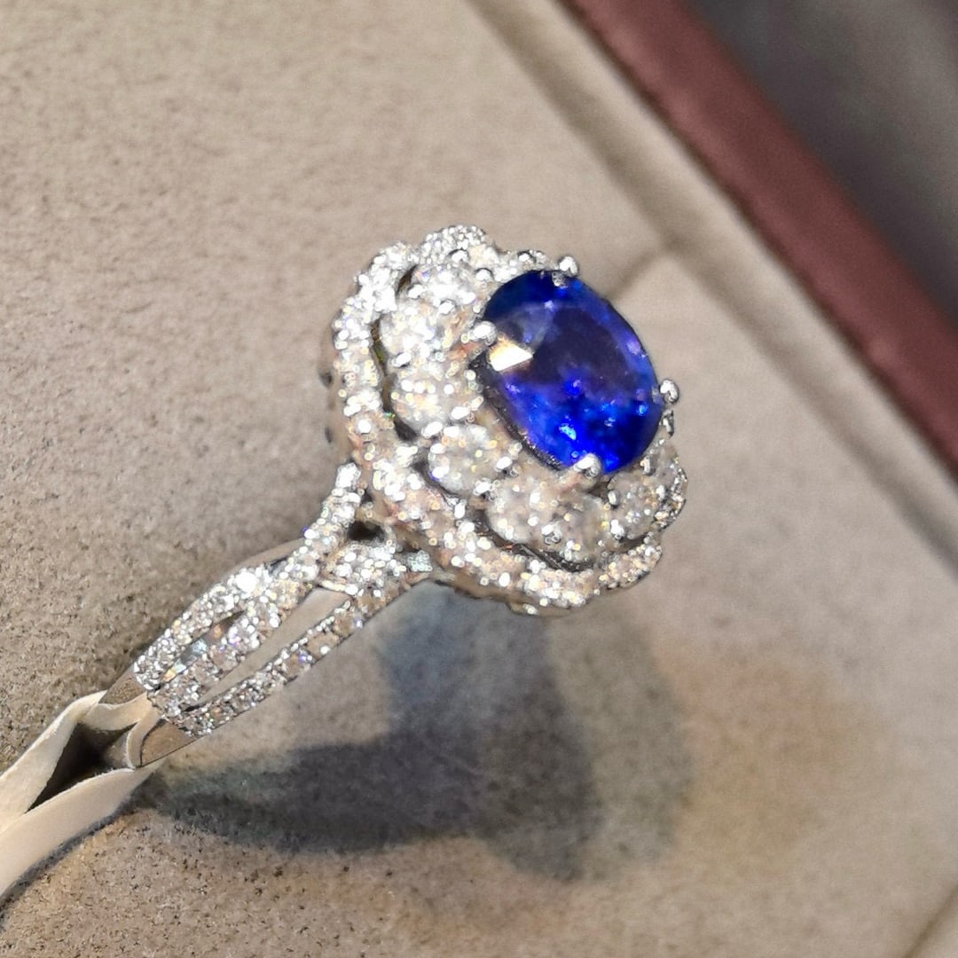 14k Gold 1.64 Ctw Natural Sapphire & Diamond Ring - 6