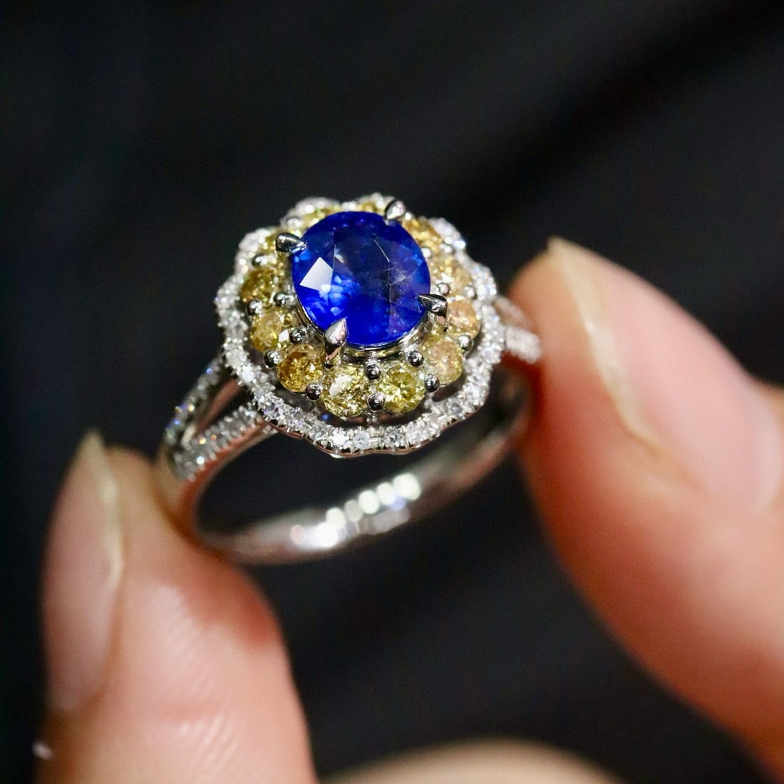 14k Gold 2.08 Ctw Natural Sapphire & Diamond Ring - 4